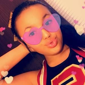 Meet your Posher, Annalee